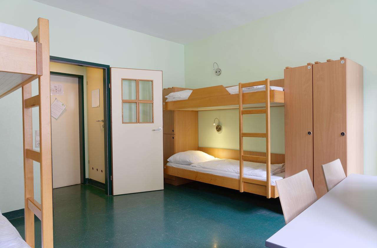 Jugendherberge Wien - Myrthengasse Bagian luar foto