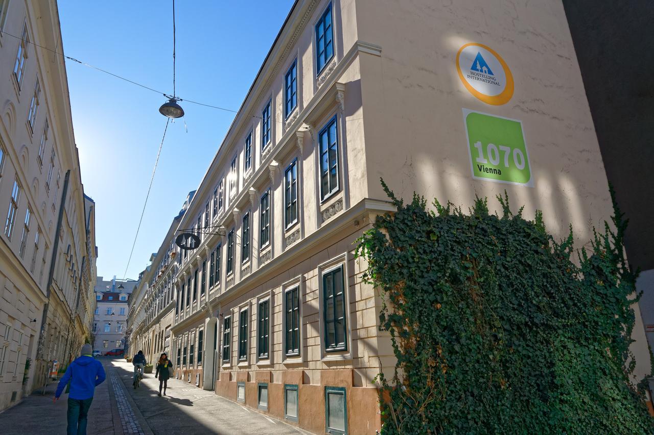 Jugendherberge Wien - Myrthengasse Bagian luar foto